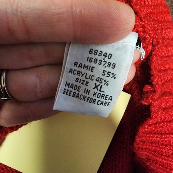 🎄 Vintage holiday Koret Red and Green Buttondown Cardigan Sweater - Picture 5 of 7